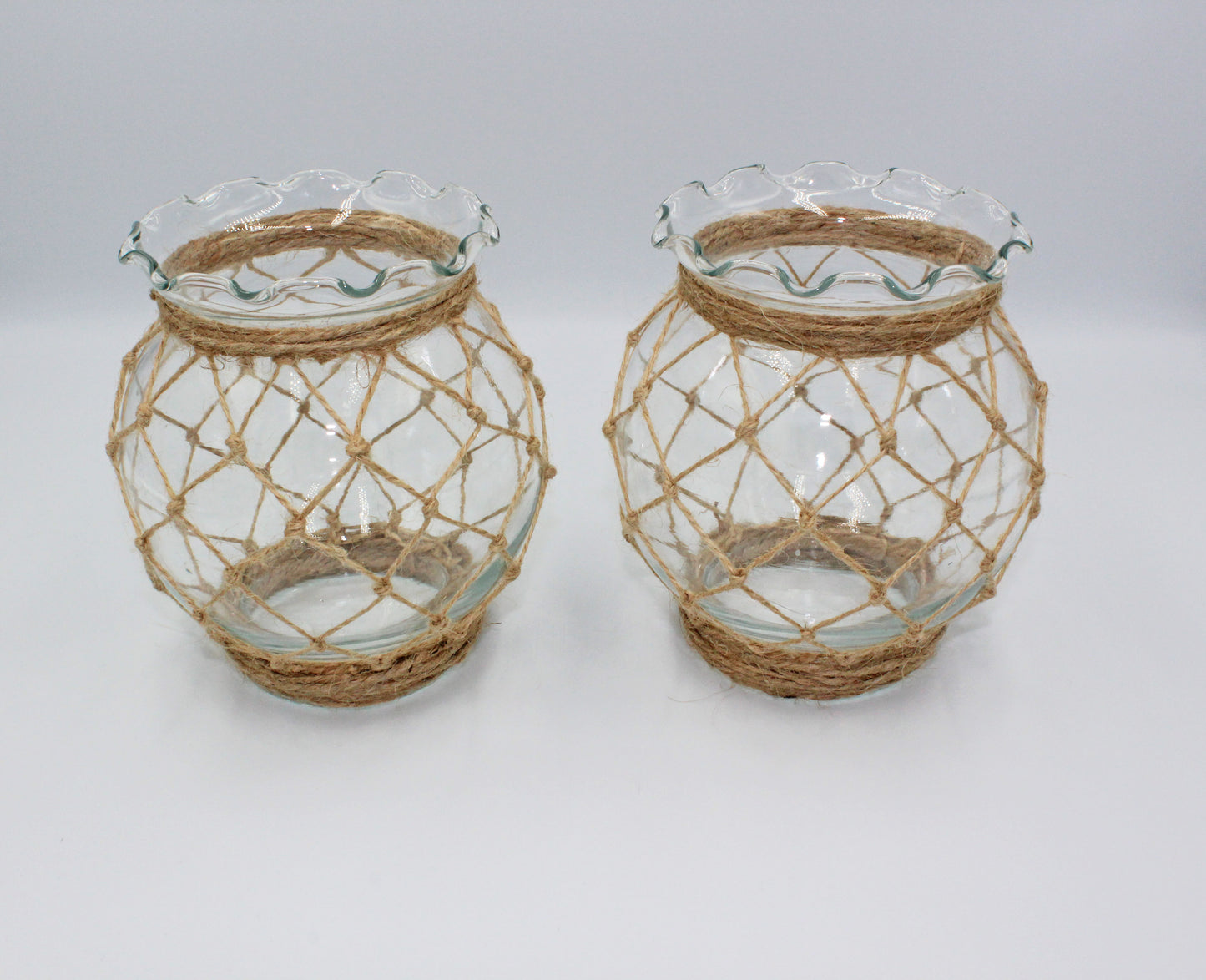 Vintage Fluted Ivy Glass Bowl with Fishnet Detail